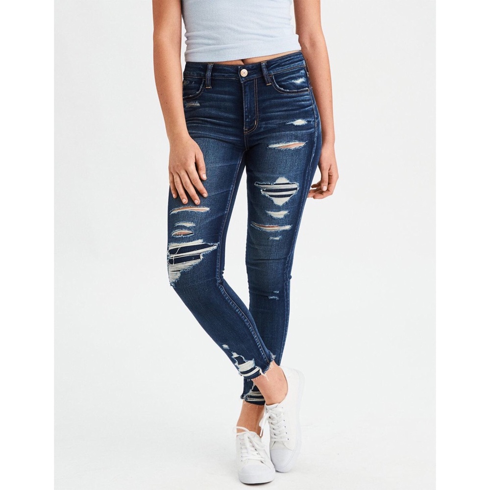 American Eagle distressed crop jeggjng jeans
